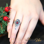 SILVER RING WITH GARNET